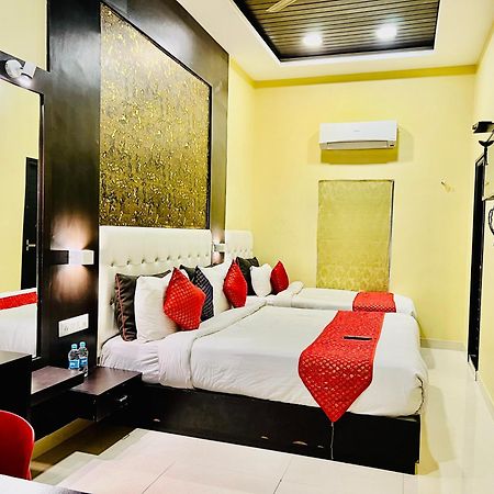 Hotel Grand Bhagwat, Udaipur Esterno foto