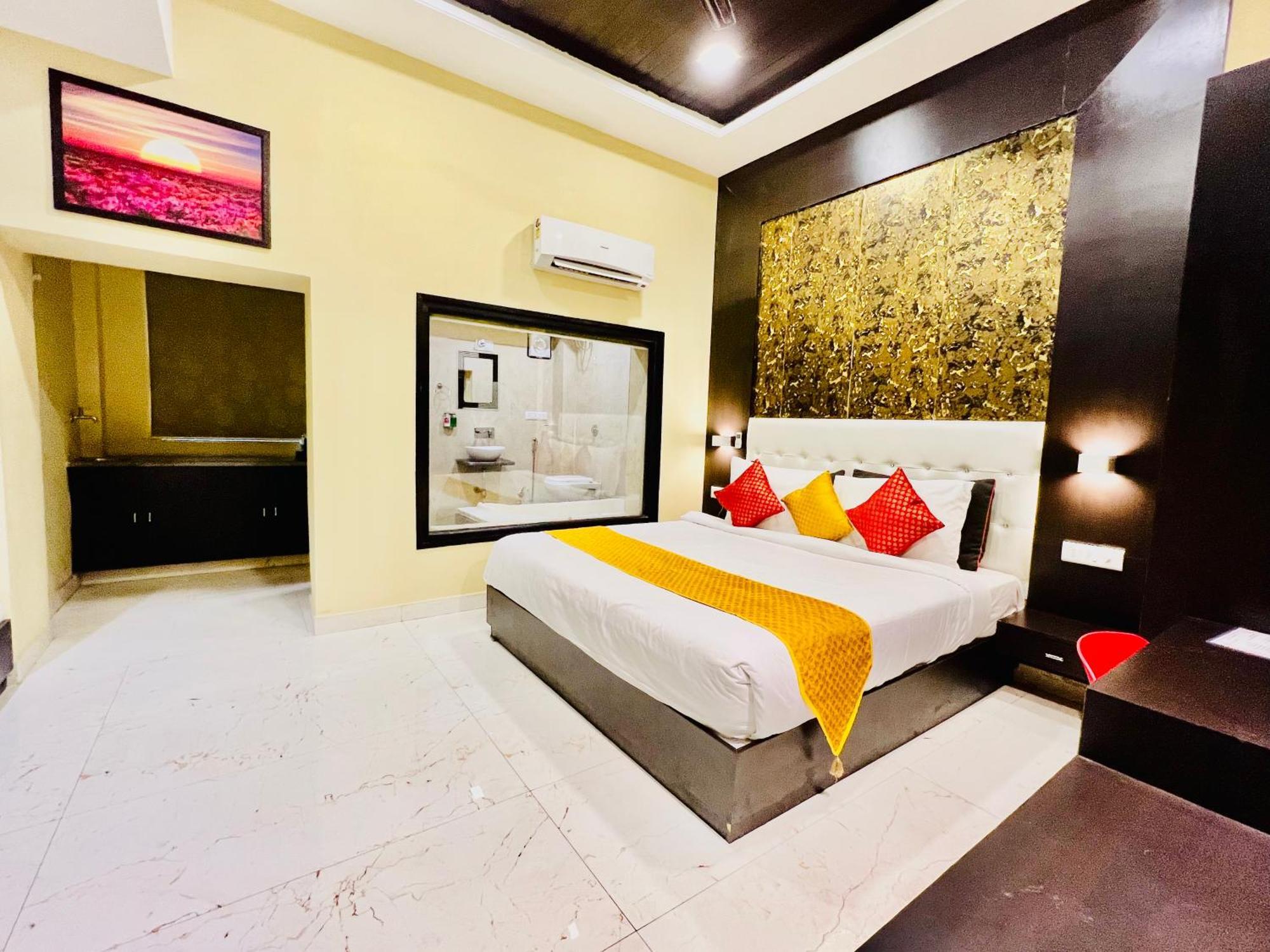 Hotel Grand Bhagwat, Udaipur Esterno foto
