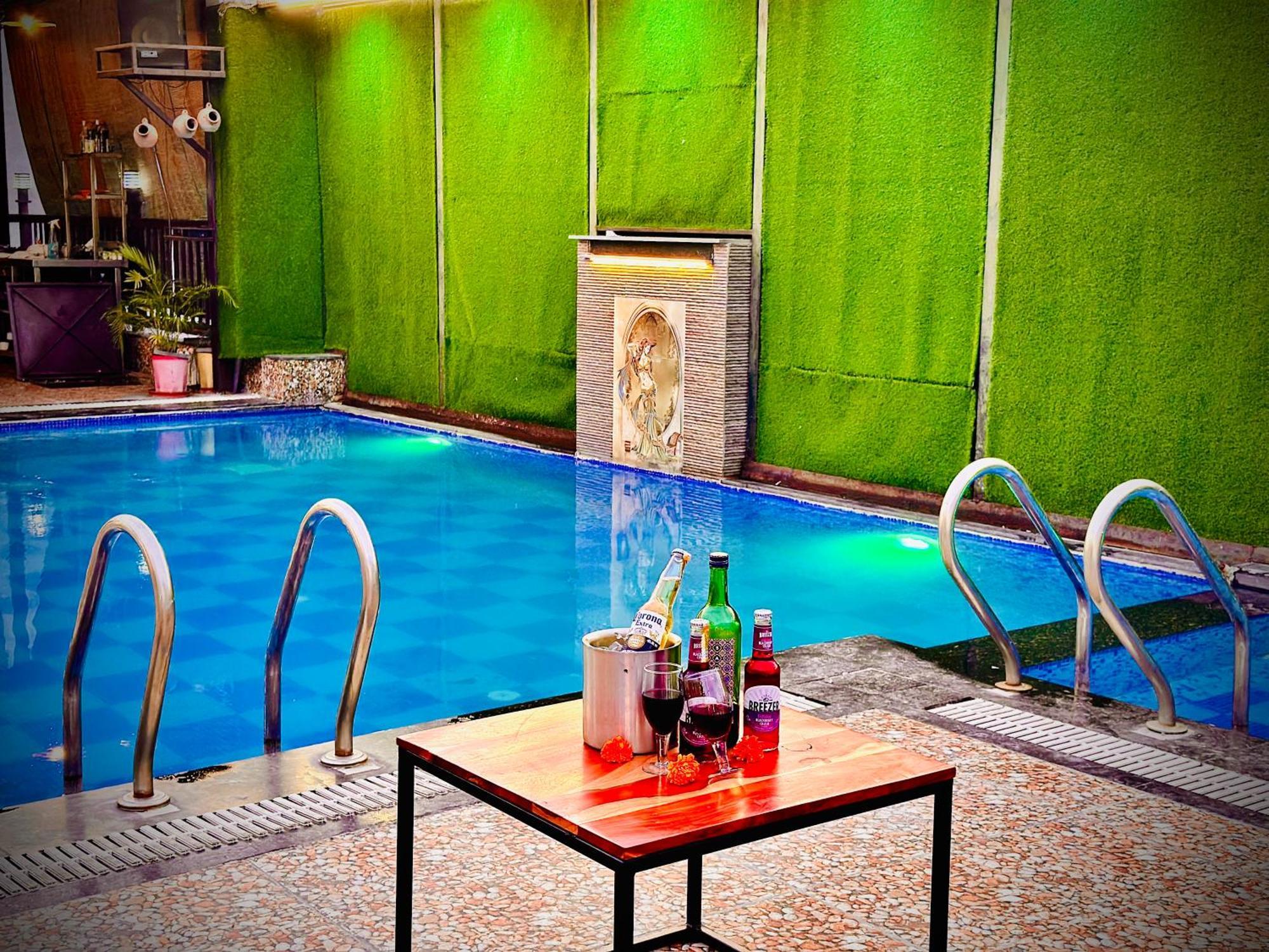 Hotel Grand Bhagwat, Udaipur Esterno foto